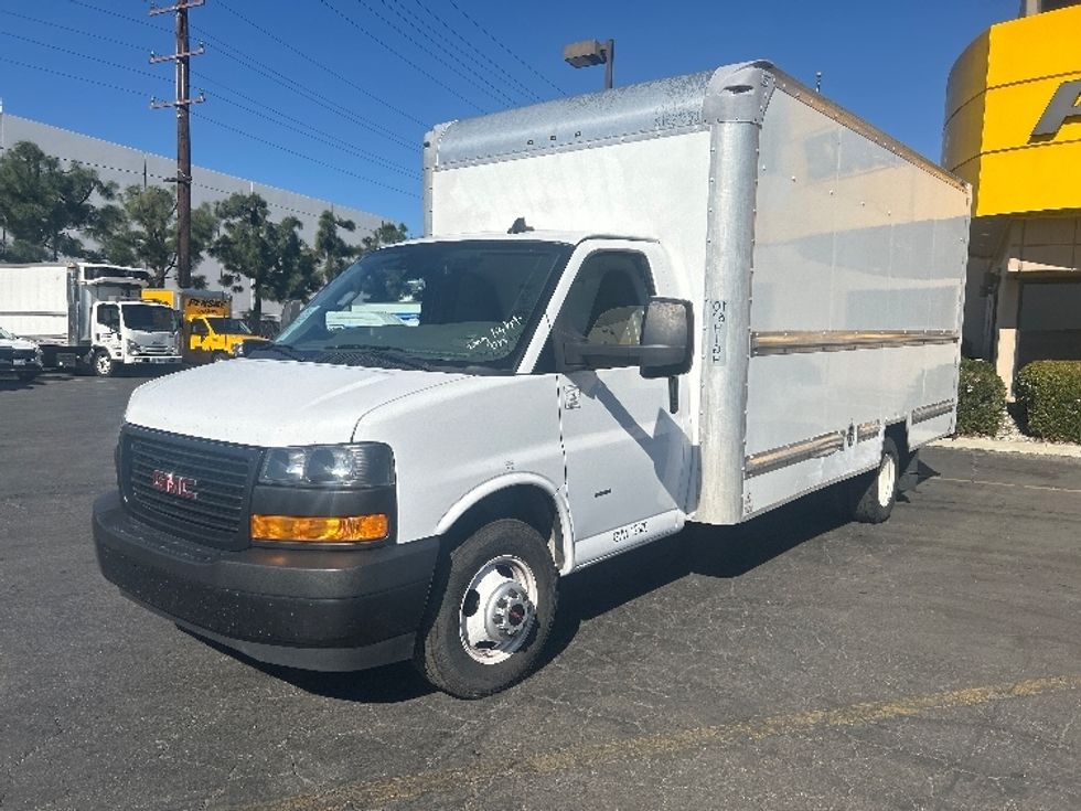 Light Duty Box Truck-Light and Medium Duty Trucks-GMC-2021-Savana G33903-Torrance-CA-119,165\n\t\tmiles-$ 28,500 - Image 3