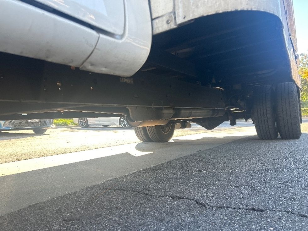 Light Duty Box Truck-Light and Medium Duty Trucks-GMC-2021-Savana G33903-Torrance-CA-119,165\n\t\tmiles-$ 28,500 - Image 5