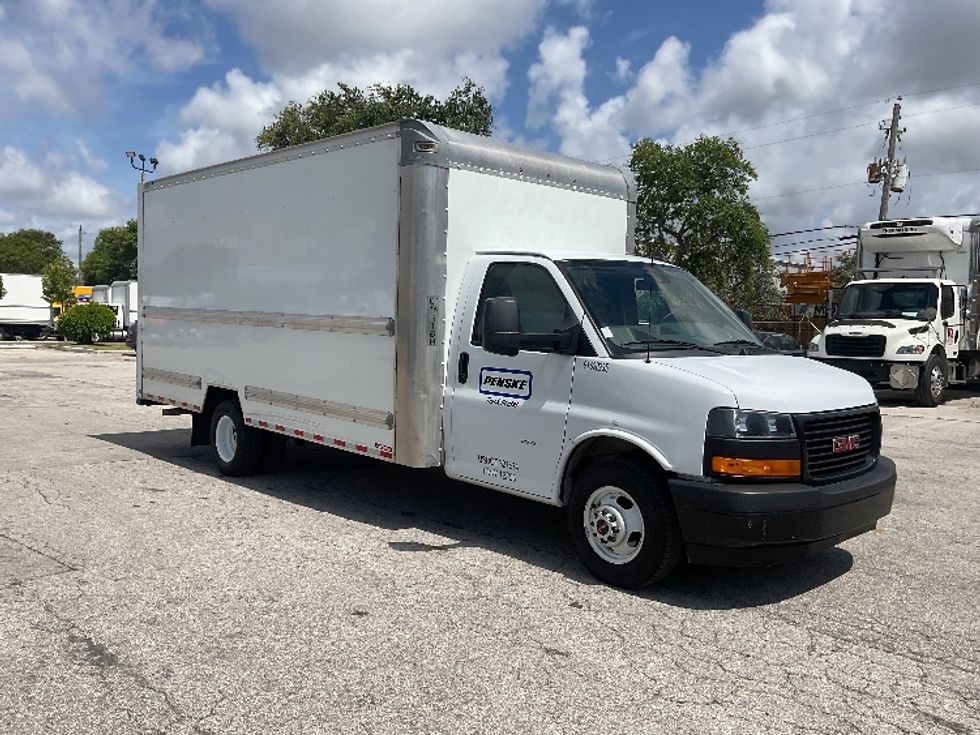 Light Duty Box Truck-Light and Medium Duty Trucks-GMC-2021-Savana G33903-Torrance-CA-70,907\n\t\tmiles-$ 35,250 - Image 1