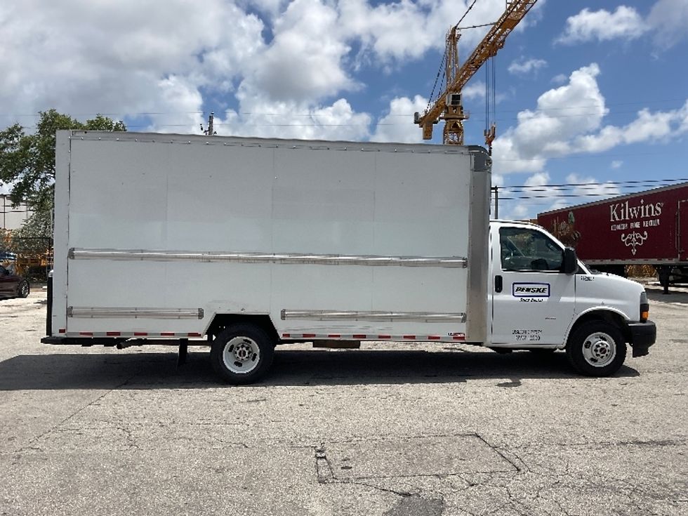 Light Duty Box Truck-Light and Medium Duty Trucks-GMC-2021-Savana G33903-Torrance-CA-70,907\n\t\tmiles-$ 35,250 - Image 15
