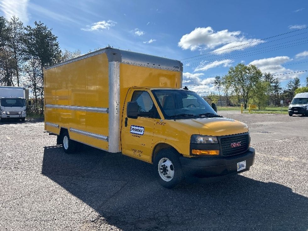 Light Duty Box Truck-Light and Medium Duty Trucks-GMC-2021-Savana G33903-Torrance-CA-71,850\n\t\tmiles-$ 29,250 - Image 1
