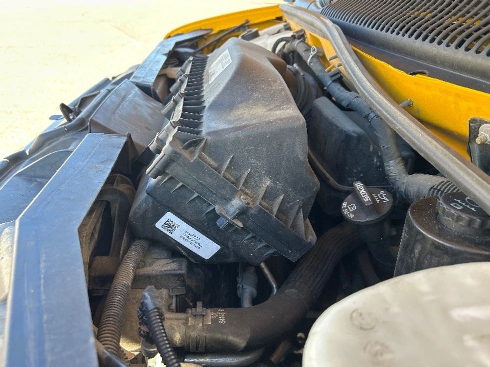 Light Duty Box Truck-Light and Medium Duty Trucks-GMC-2021-Savana G33903-Torrance-CA-71,850\n\t\tmiles-$ 29,250 - Image 20