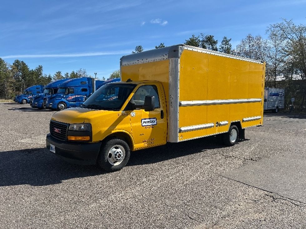 Light Duty Box Truck-Light and Medium Duty Trucks-GMC-2021-Savana G33903-Torrance-CA-71,850\n\t\tmiles-$ 29,250 - Image 3