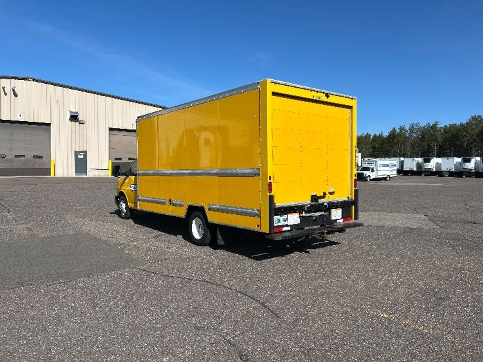 Light Duty Box Truck-Light and Medium Duty Trucks-GMC-2021-Savana G33903-Torrance-CA-71,850\n\t\tmiles-$ 29,250 - Image 5