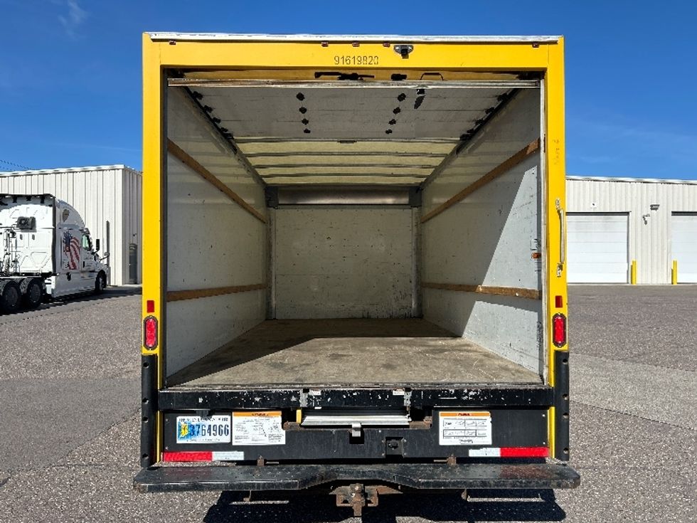 Light Duty Box Truck-Light and Medium Duty Trucks-GMC-2021-Savana G33903-Torrance-CA-71,850\n\t\tmiles-$ 29,250 - Image 7
