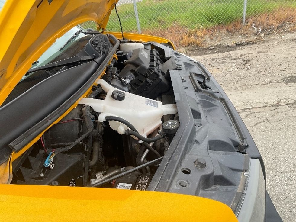 Light Duty Box Truck-Light and Medium Duty Trucks-GMC-2021-Savana G33903-Torrance-CA-73,580\n\t\tmiles-$ 31,250 - Image 23