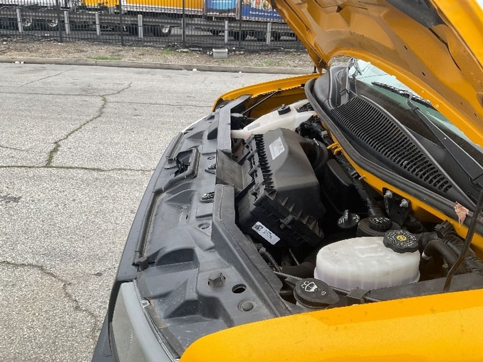 Light Duty Box Truck-Light and Medium Duty Trucks-GMC-2021-Savana G33903-Torrance-CA-73,580\n\t\tmiles-$ 31,250 - Image 24