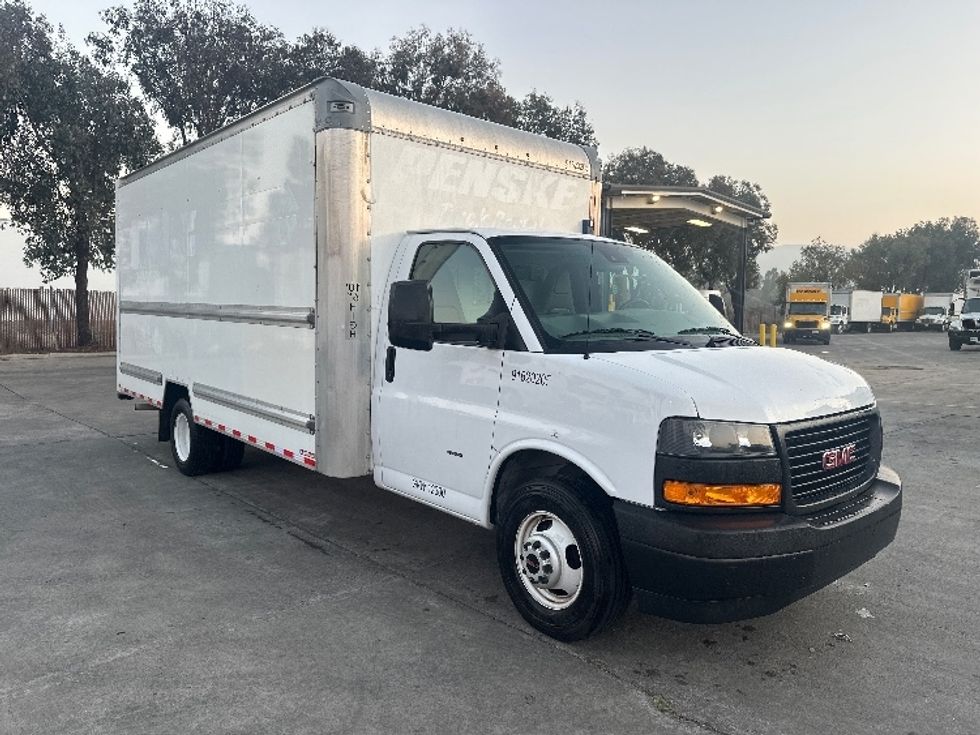 Light Duty Box Truck-Light and Medium Duty Trucks-GMC-2021-Savana G33903-Torrance-CA-74,808\n\t\tmiles-$ 42,000 - Image 1