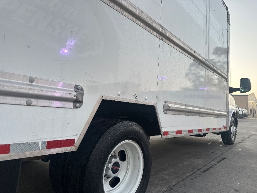 Light Duty Box Truck-Light and Medium Duty Trucks-GMC-2021-Savana G33903-Torrance-CA-74,808\n\t\tmiles-$ 42,000 - Image 14