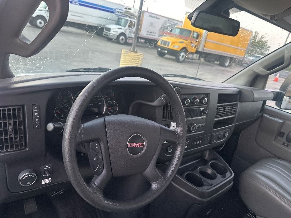 Light Duty Box Truck-Light and Medium Duty Trucks-GMC-2021-Savana G33903-Torrance-CA-74,808\n\t\tmiles-$ 42,000 - Image 17