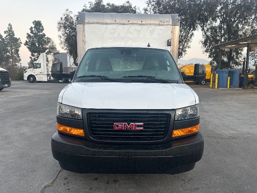 Light Duty Box Truck-Light and Medium Duty Trucks-GMC-2021-Savana G33903-Torrance-CA-74,808\n\t\tmiles-$ 42,000 - Image 2