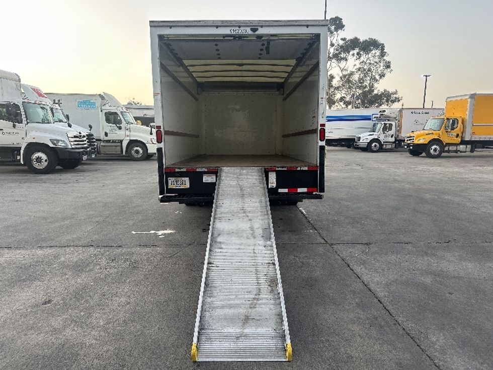 Light Duty Box Truck-Light and Medium Duty Trucks-GMC-2021-Savana G33903-Torrance-CA-74,808\n\t\tmiles-$ 42,000 - Image 9