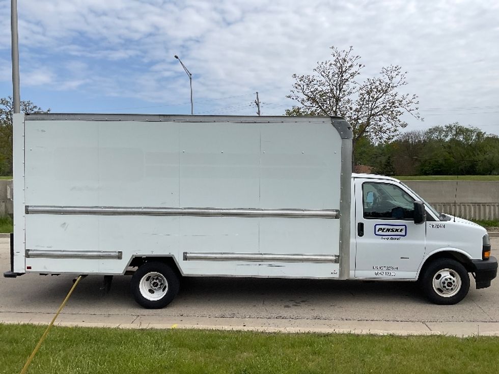 Light Duty Box Truck-Light and Medium Duty Trucks-GMC-2021-Savana G33903-Torrance-CA-74,899\n\t\tmiles-$ 33,750 - Image 15
