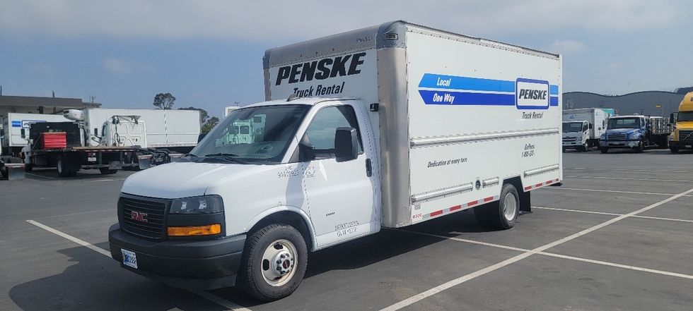 Light Duty Box Truck-Light and Medium Duty Trucks-GMC-2021-Savana G33903-Torrance-CA-79,449\n\t\tmiles-$ 32,500 - Image 3