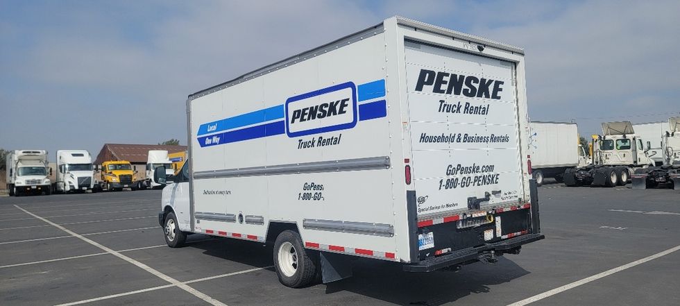 Light Duty Box Truck-Light and Medium Duty Trucks-GMC-2021-Savana G33903-Torrance-CA-79,449\n\t\tmiles-$ 32,500 - Image 6