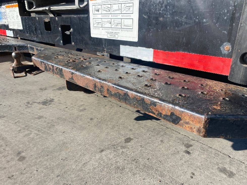 Light Duty Box Truck-Light and Medium Duty Trucks-GMC-2021-Savana G33903-Torrance-CA-80,446\n\t\tmiles-$ 36,000 - Image 27