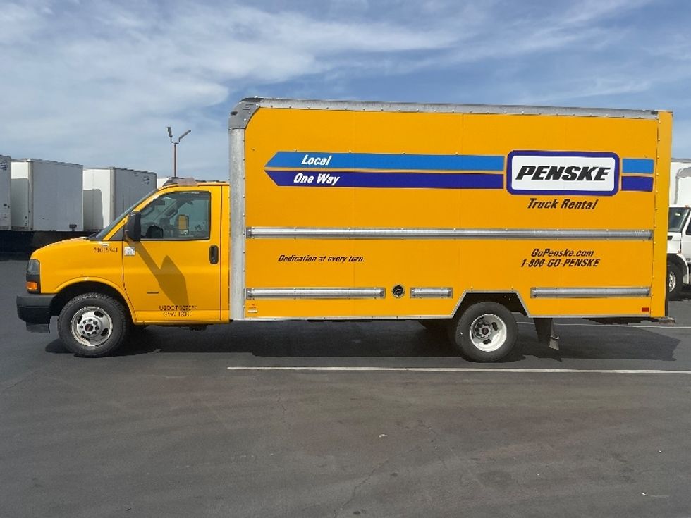 Light Duty Box Truck-Light and Medium Duty Trucks-GMC-2021-Savana G33903-Torrance-CA-80,999\n\t\tmiles-$ 30,250 - Image 4