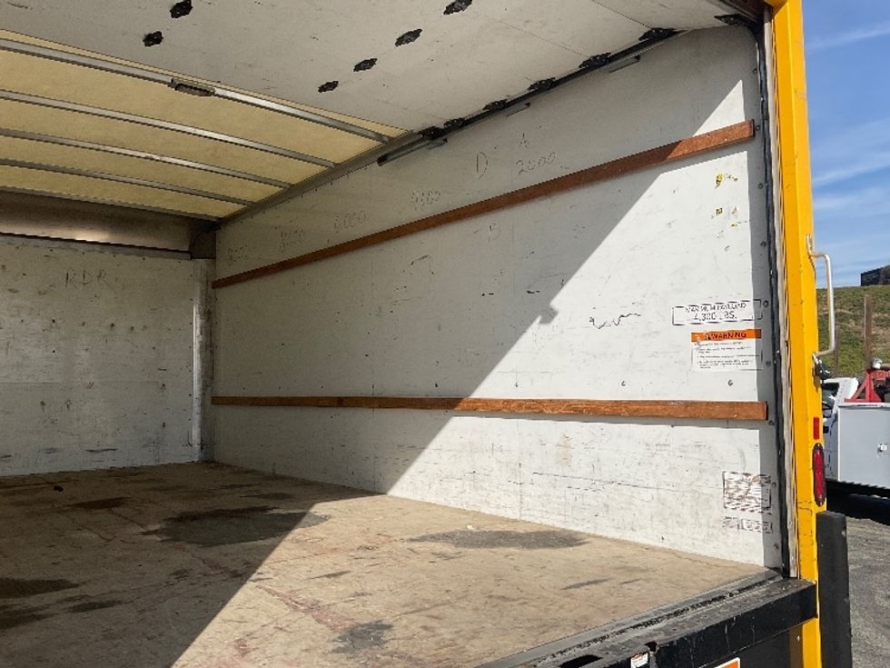 Light Duty Box Truck-Light and Medium Duty Trucks-GMC-2021-Savana G33903-Torrance-CA-81,856\n\t\tmiles-$ 35,500 - Image 12