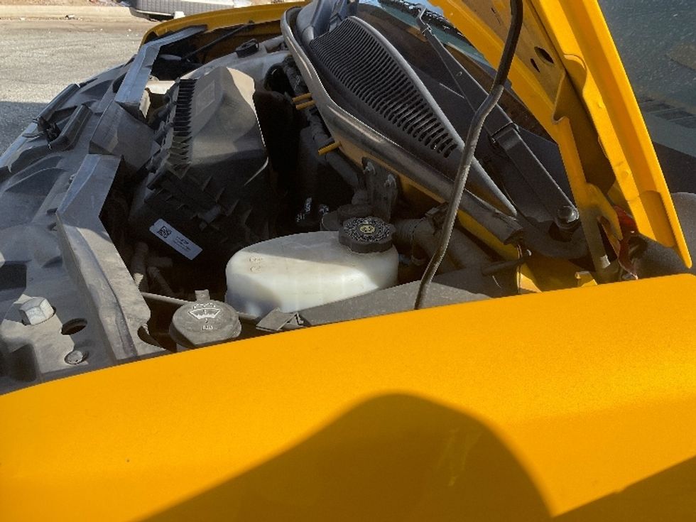 Light Duty Box Truck-Light and Medium Duty Trucks-GMC-2021-Savana G33903-Torrance-CA-81,856\n\t\tmiles-$ 35,500 - Image 24