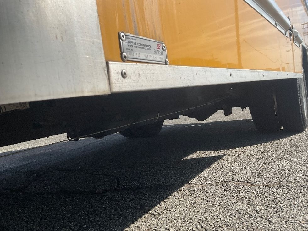 Light Duty Box Truck-Light and Medium Duty Trucks-GMC-2021-Savana G33903-Torrance-CA-81,856\n\t\tmiles-$ 35,500 - Image 5