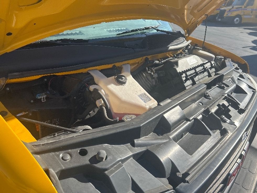 Light Duty Box Truck-Light and Medium Duty Trucks-GMC-2021-Savana G33903-Torrance-CA-88,177\n\t\tmiles-$ 28,500 - Image 22