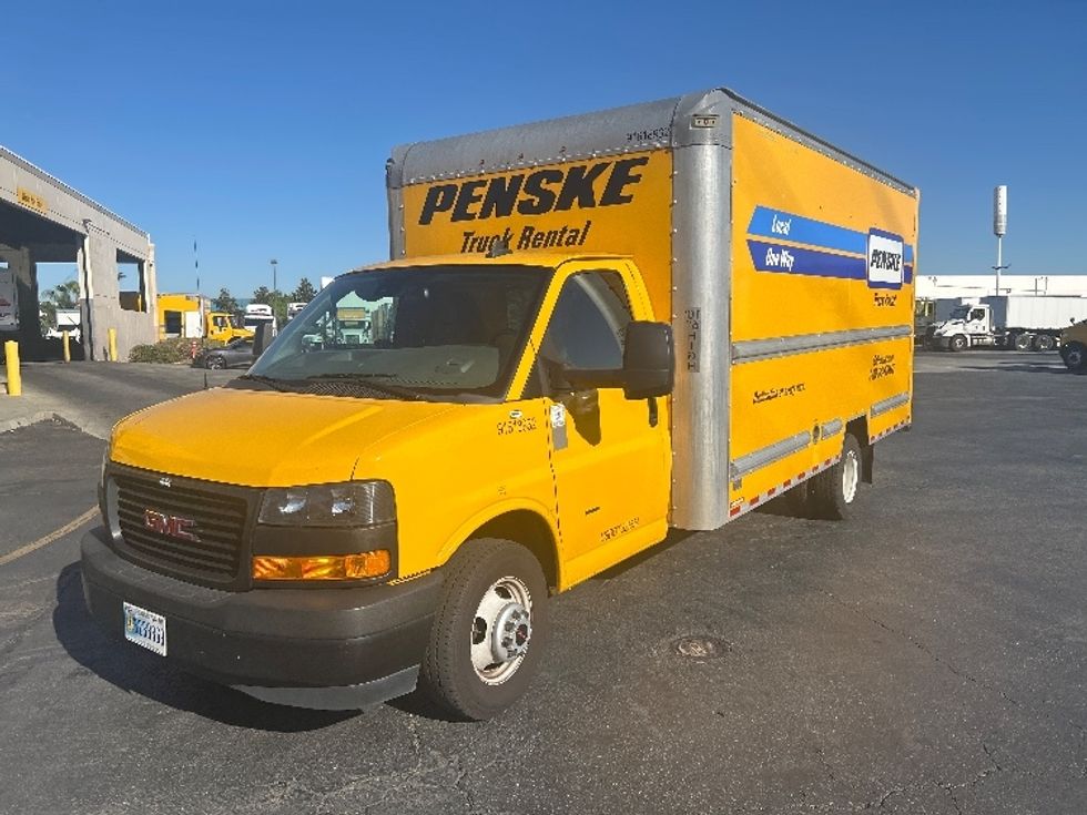 Light Duty Box Truck-Light and Medium Duty Trucks-GMC-2021-Savana G33903-Torrance-CA-88,177\n\t\tmiles-$ 28,500 - Image 3