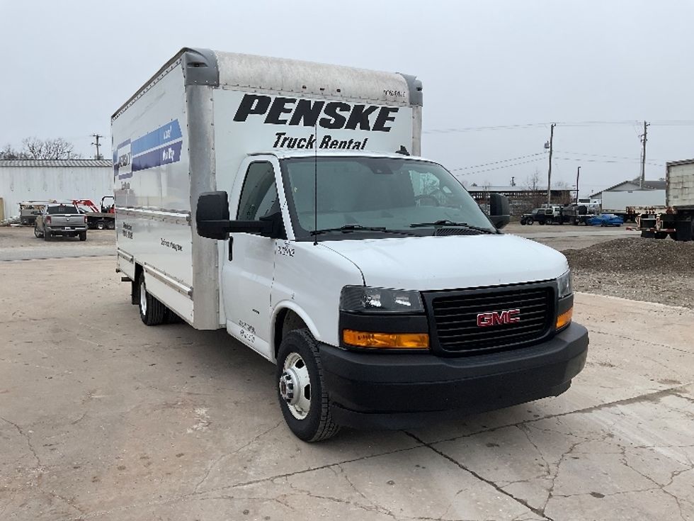 Light Duty Box Truck-Light and Medium Duty Trucks-GMC-2021-Savana G33903-Traverse City-MI-85,282\n\t\tmiles-$ 28,750 - Image 1