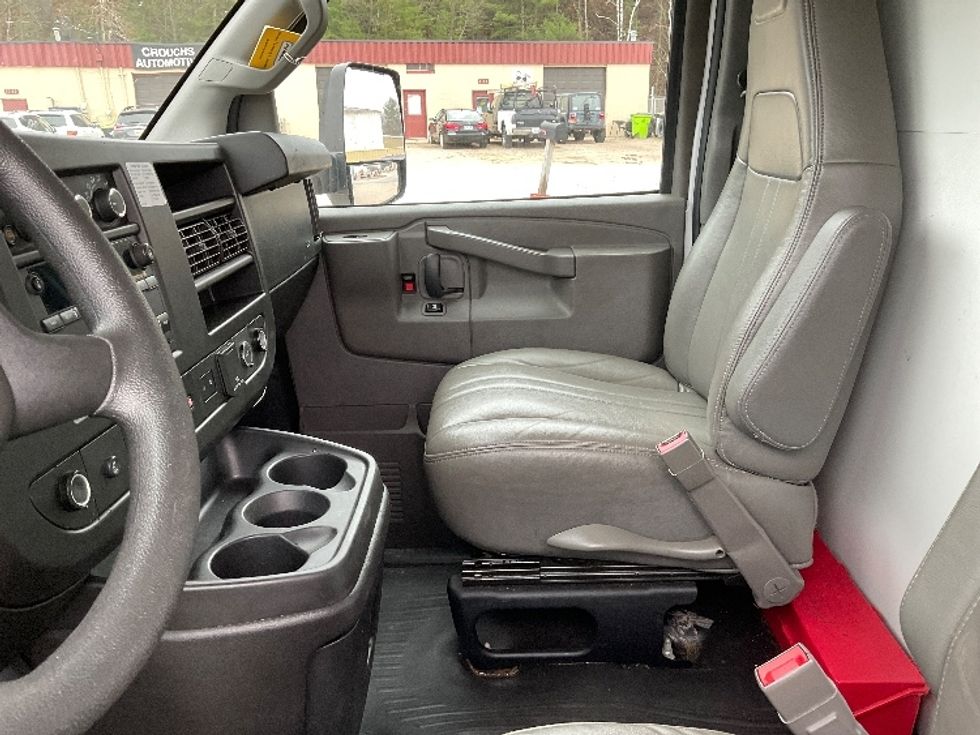 Light Duty Box Truck-Light and Medium Duty Trucks-GMC-2021-Savana G33903-Traverse City-MI-85,282\n\t\tmiles-$ 28,750 - Image 19