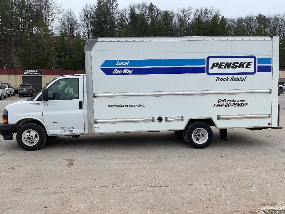 Light Duty Box Truck-Light and Medium Duty Trucks-GMC-2021-Savana G33903-Traverse City-MI-85,282\n\t\tmiles-$ 28,750 - Image 4