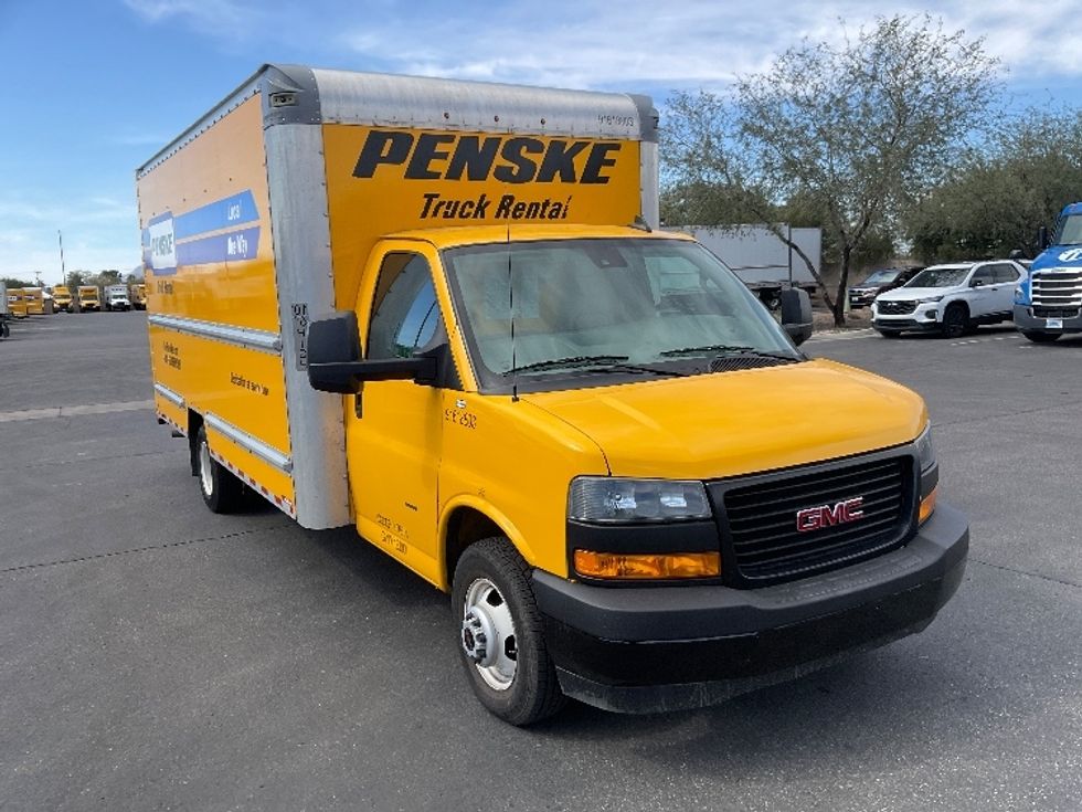 Light Duty Box Truck-Light and Medium Duty Trucks-GMC-2021-Savana G33903-Tucson-AZ-109,930\n\t\tmiles-$ 26,750 - Image 1