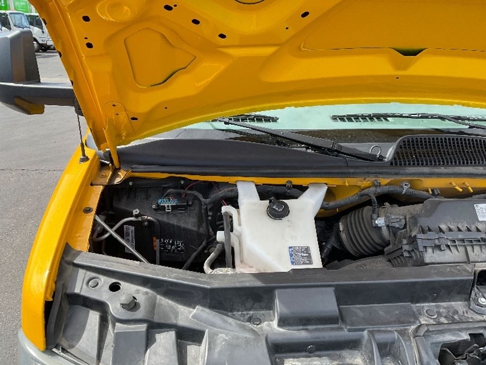 Light Duty Box Truck-Light and Medium Duty Trucks-GMC-2021-Savana G33903-Tucson-AZ-109,930\n\t\tmiles-$ 26,750 - Image 23