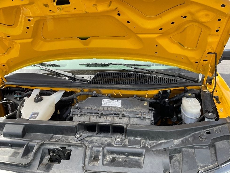 Light Duty Box Truck-Light and Medium Duty Trucks-GMC-2021-Savana G33903-Tucson-AZ-109,930\n\t\tmiles-$ 26,750 - Image 24