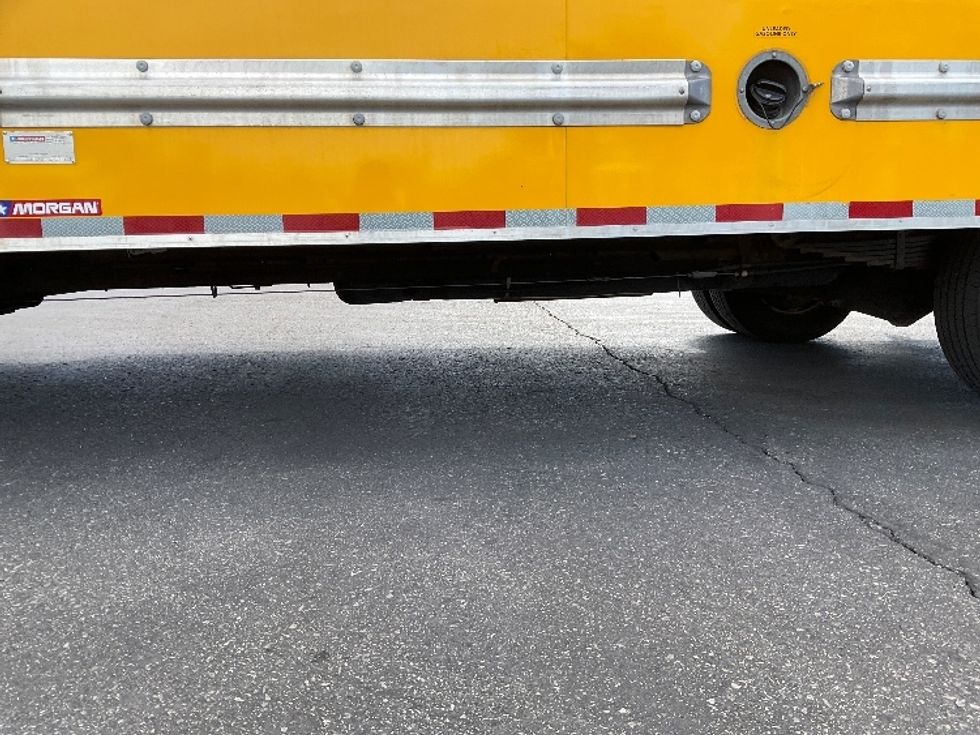 Light Duty Box Truck-Light and Medium Duty Trucks-GMC-2021-Savana G33903-Tucson-AZ-109,930\n\t\tmiles-$ 26,750 - Image 5