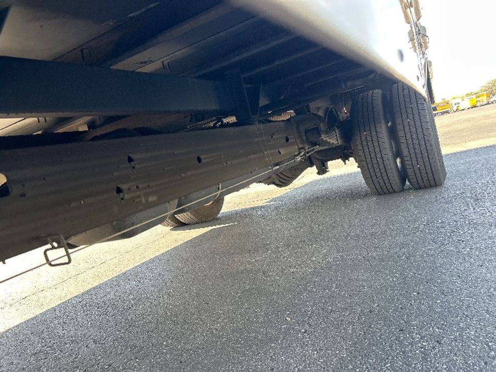 Light Duty Box Truck-Light and Medium Duty Trucks-GMC-2021-Savana G33903-Tucson-AZ-113,108\n\t\tmiles-$ 26,250 - Image 5