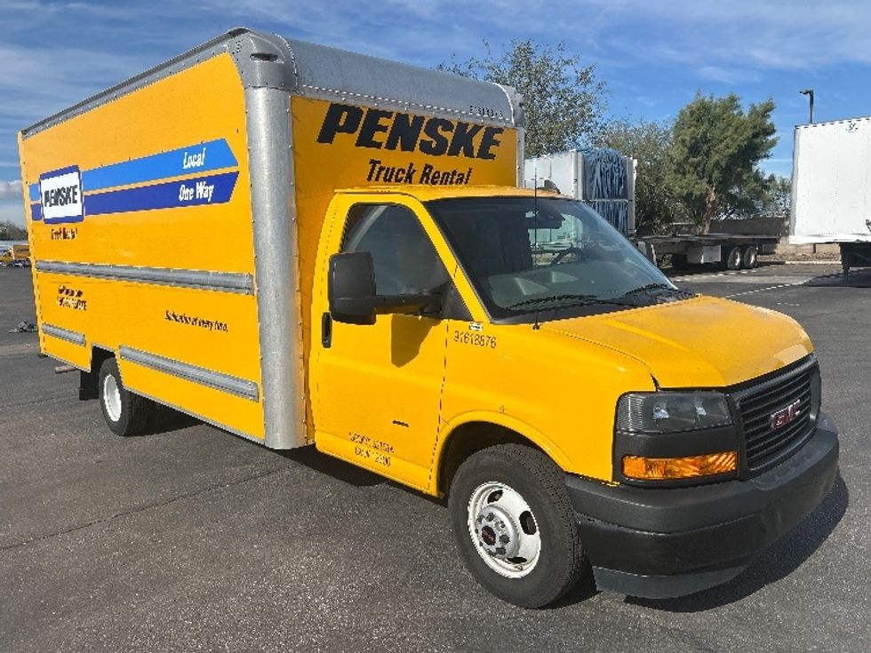 Light Duty Box Truck-Light and Medium Duty Trucks-GMC-2021-Savana G33903-Tucson-AZ-121,270\n\t\tmiles-$ 25,250 - Image 1