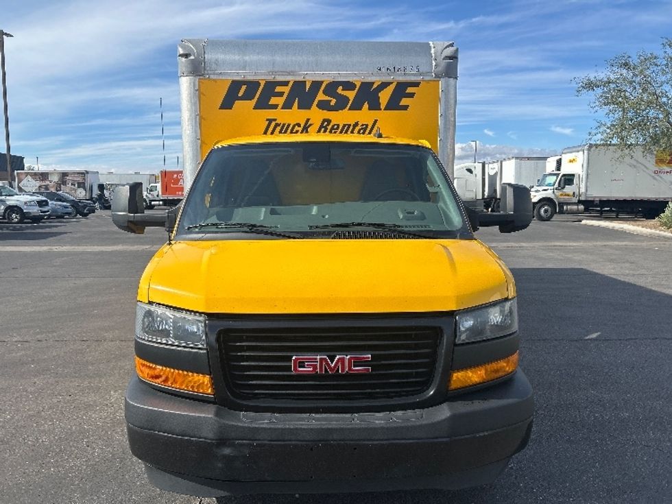 Light Duty Box Truck-Light and Medium Duty Trucks-GMC-2021-Savana G33903-Tucson-AZ-121,270\n\t\tmiles-$ 25,250 - Image 2