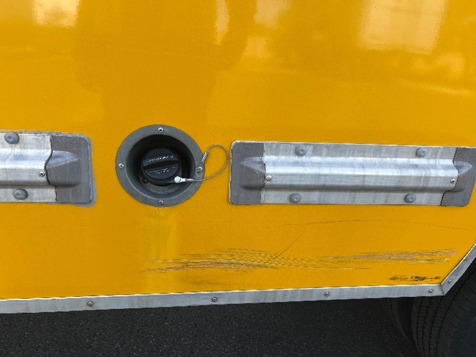 Light Duty Box Truck-Light and Medium Duty Trucks-GMC-2021-Savana G33903-Tucson-AZ-121,270\n\t\tmiles-$ 25,250 - Image 24