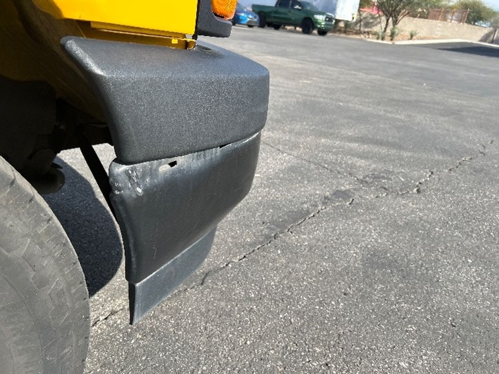 Light Duty Box Truck-Light and Medium Duty Trucks-GMC-2021-Savana G33903-Tucson-AZ-121,270\n\t\tmiles-$ 25,250 - Image 25