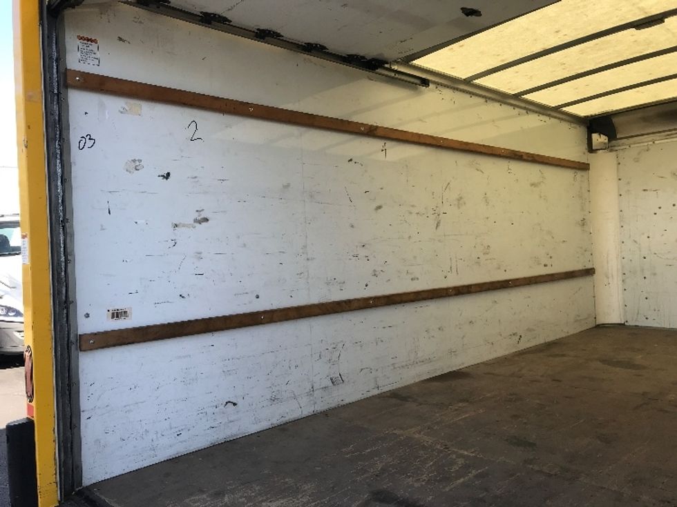 Light Duty Box Truck-Light and Medium Duty Trucks-GMC-2021-Savana G33903-Tucson-AZ-74,590\n\t\tmiles-$ 37,250 - Image 10