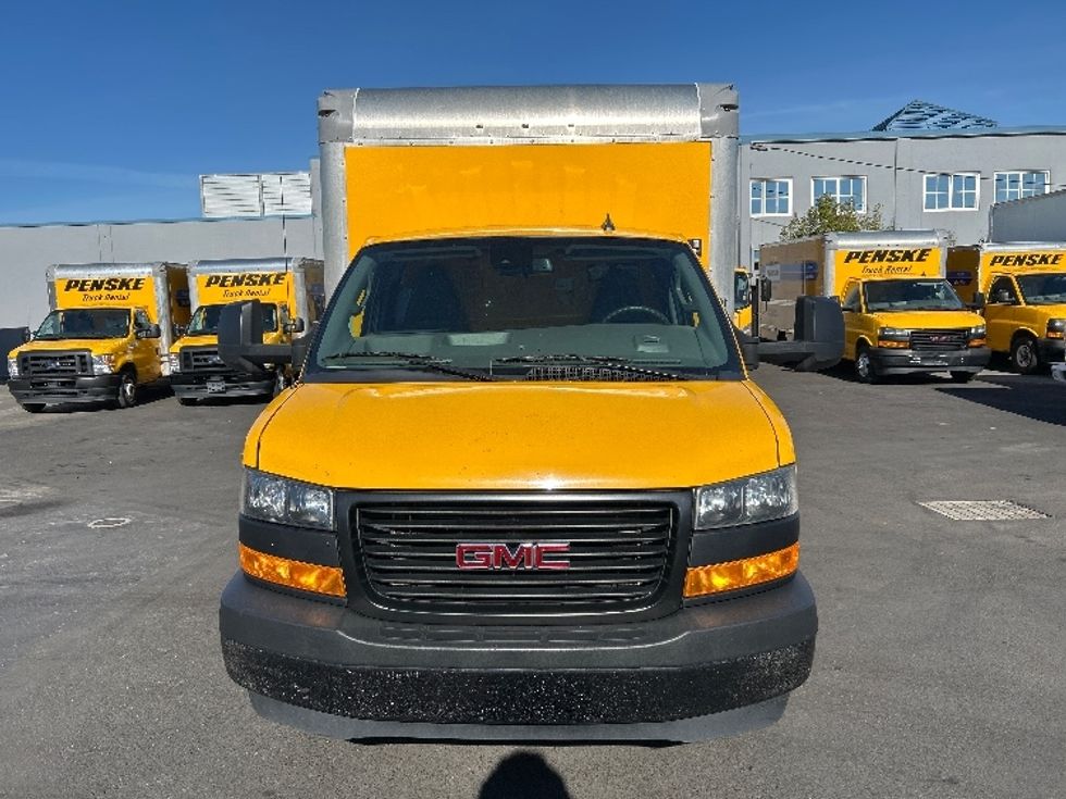 Light Duty Box Truck-Light and Medium Duty Trucks-GMC-2021-Savana G33903-Tucson-AZ-94,754\n\t\tmiles-$ 25,000 - Image 2