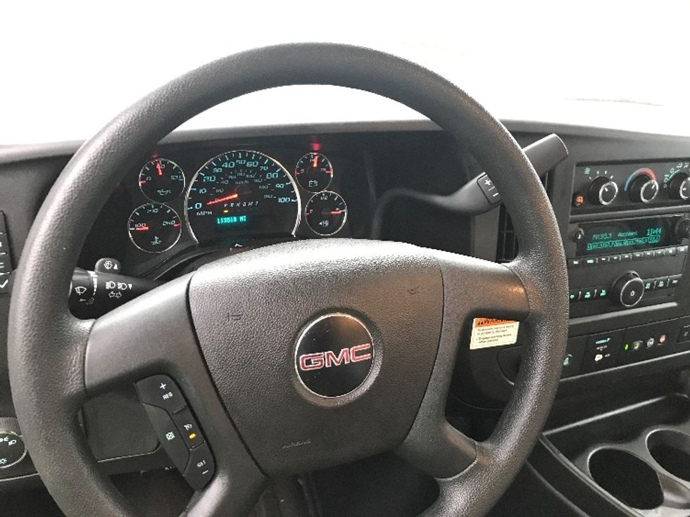 Light Duty Box Truck-Light and Medium Duty Trucks-GMC-2021-Savana G33903-Tukwila-WA-113,519\n\t\tmiles-$ 25,750 - Image 18