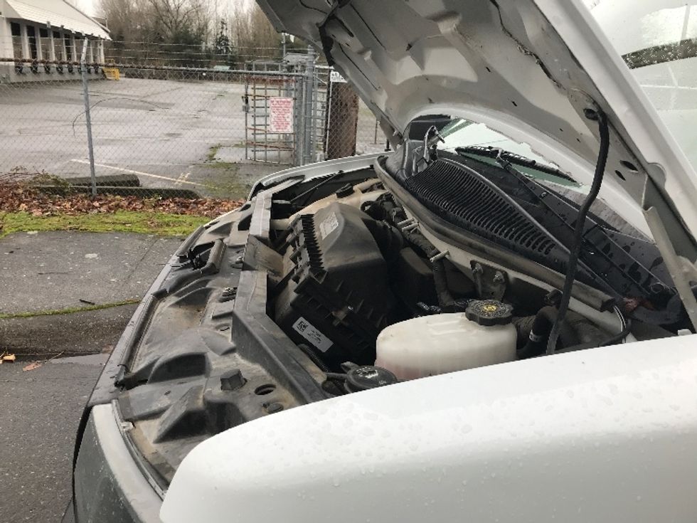 Light Duty Box Truck-Light and Medium Duty Trucks-GMC-2021-Savana G33903-Tukwila-WA-113,519\n\t\tmiles-$ 25,750 - Image 24