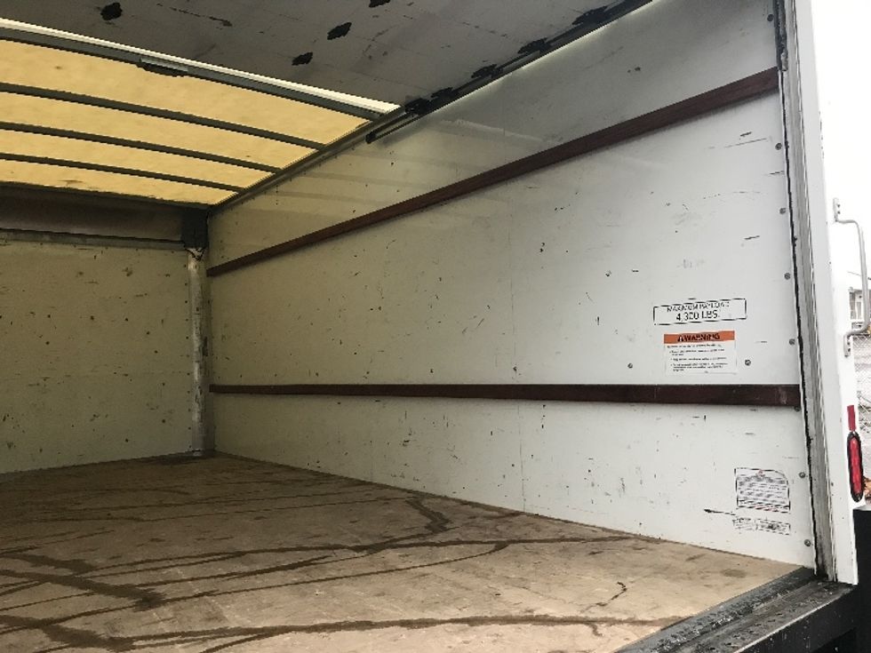 Light Duty Box Truck-Light and Medium Duty Trucks-GMC-2021-Savana G33903-Tukwila-WA-113,538\n\t\tmiles-$ 27,000 - Image 10