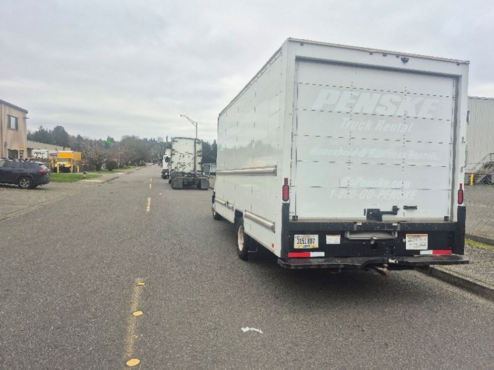 Light Duty Box Truck-Light and Medium Duty Trucks-GMC-2021-Savana G33903-Tukwila-WA-113,538\n\t\tmiles-$ 27,000 - Image 6