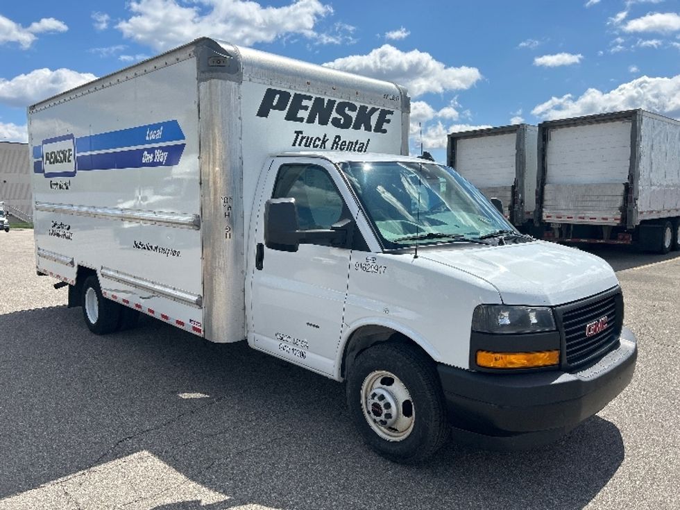 Light Duty Box Truck-Light and Medium Duty Trucks-GMC-2021-Savana G33903-Tukwila-WA-61,211\n\t\tmiles-$ 35,750 - Image 1