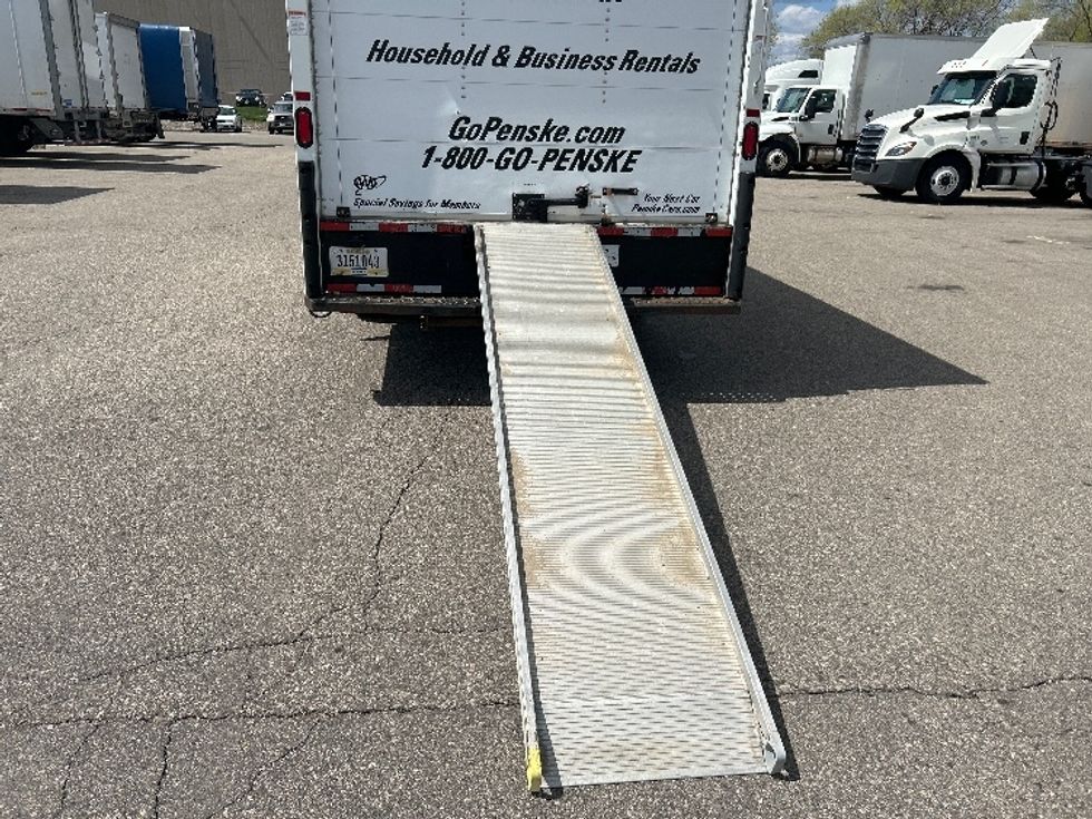 Light Duty Box Truck-Light and Medium Duty Trucks-GMC-2021-Savana G33903-Tukwila-WA-61,211\n\t\tmiles-$ 35,750 - Image 24
