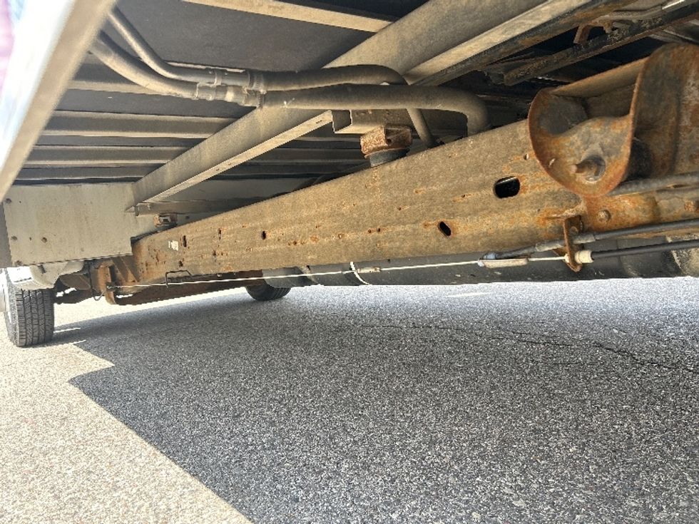 Light Duty Box Truck-Light and Medium Duty Trucks-GMC-2021-Savana G33903-Tukwila-WA-61,211\n\t\tmiles-$ 35,750 - Image 5