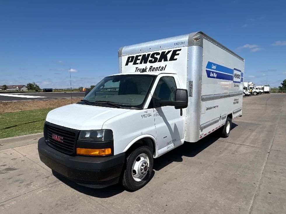 Light Duty Box Truck-Light and Medium Duty Trucks-GMC-2021-Savana G33903-Tulsa-OK-100,102\n\t\tmiles-$ 28,500 - Image 3