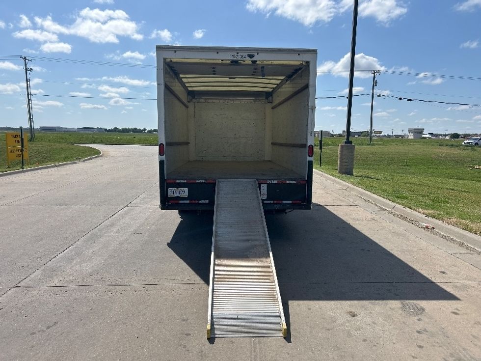 Light Duty Box Truck-Light and Medium Duty Trucks-GMC-2021-Savana G33903-Tulsa-OK-100,102\n\t\tmiles-$ 28,500 - Image 9
