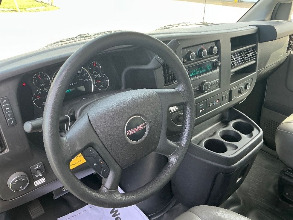 Light Duty Box Truck-Light and Medium Duty Trucks-GMC-2021-Savana G33903-Tulsa-OK-79,994\n\t\tmiles-$ 31,250 - Image 17